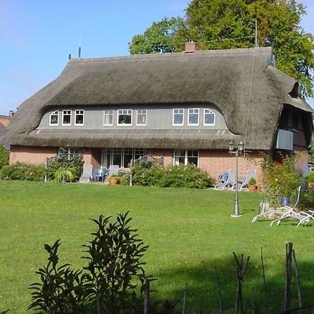 Ferienwohnung Nr 02 Og Spitzboden 보른 외부 사진