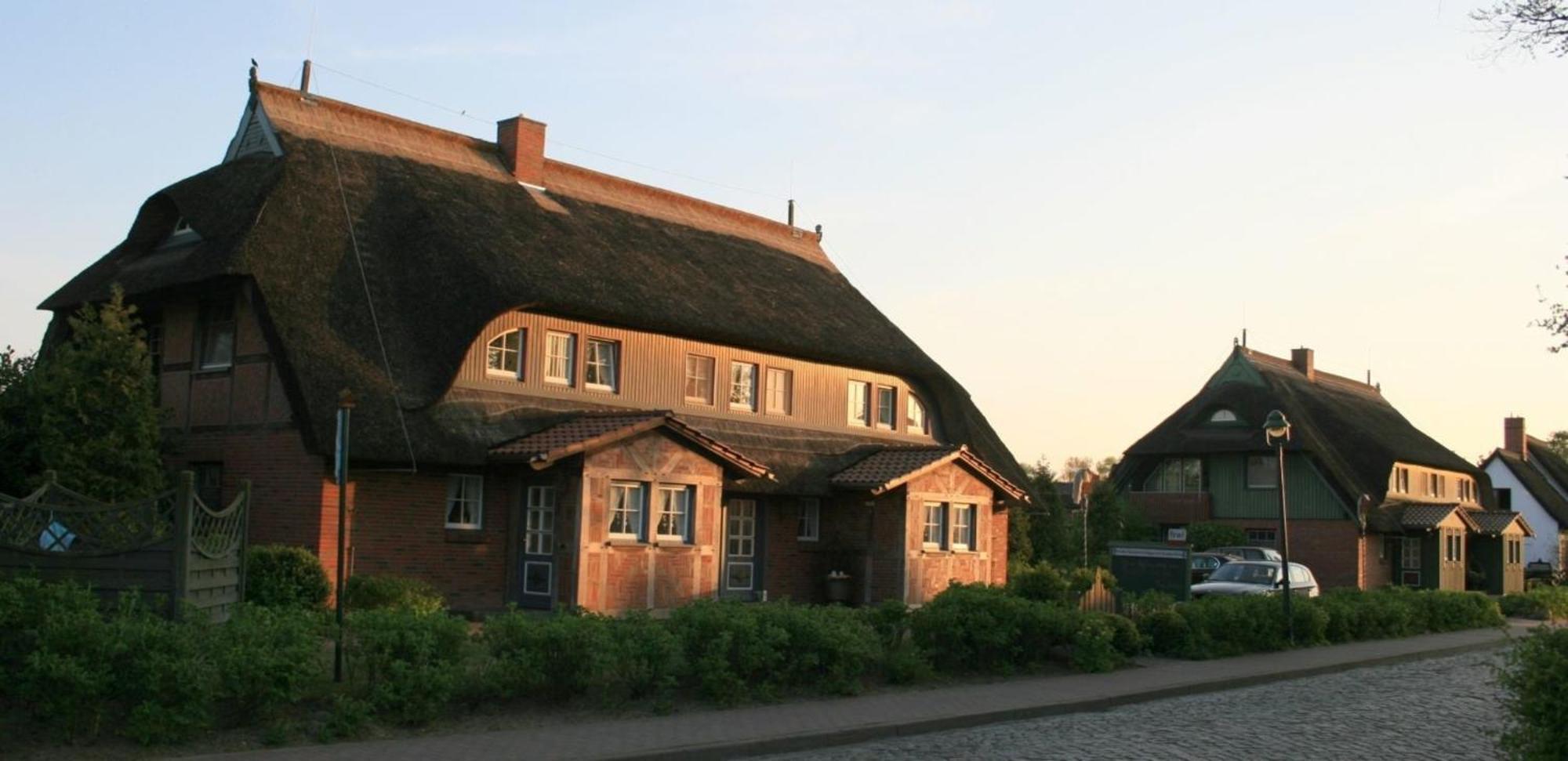 Ferienwohnung Nr 02 Og Spitzboden 보른 외부 사진